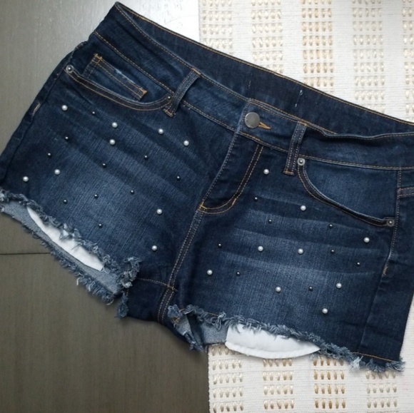 Pants - Distressed Dark Wash Pearl Shorts